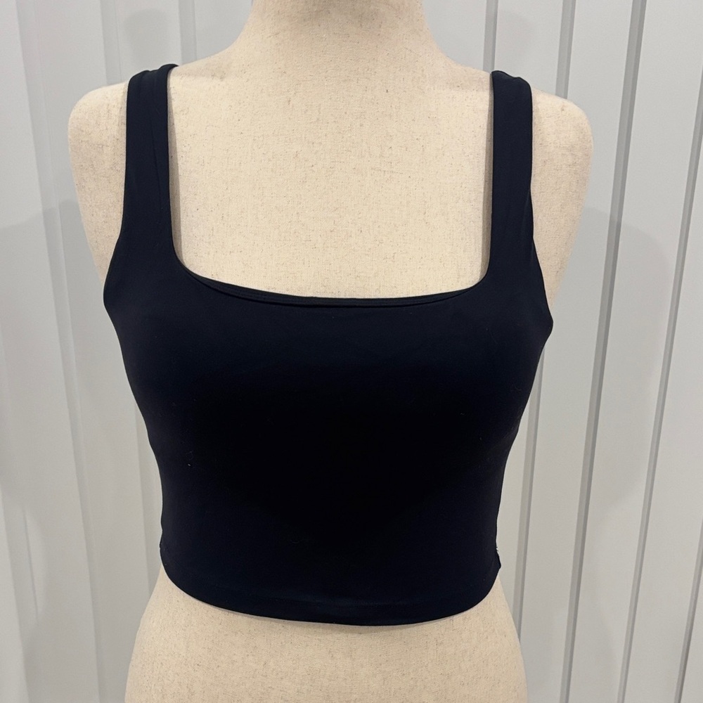 Crz yoga butterluxe size medium navy blue square neck cropped tank top